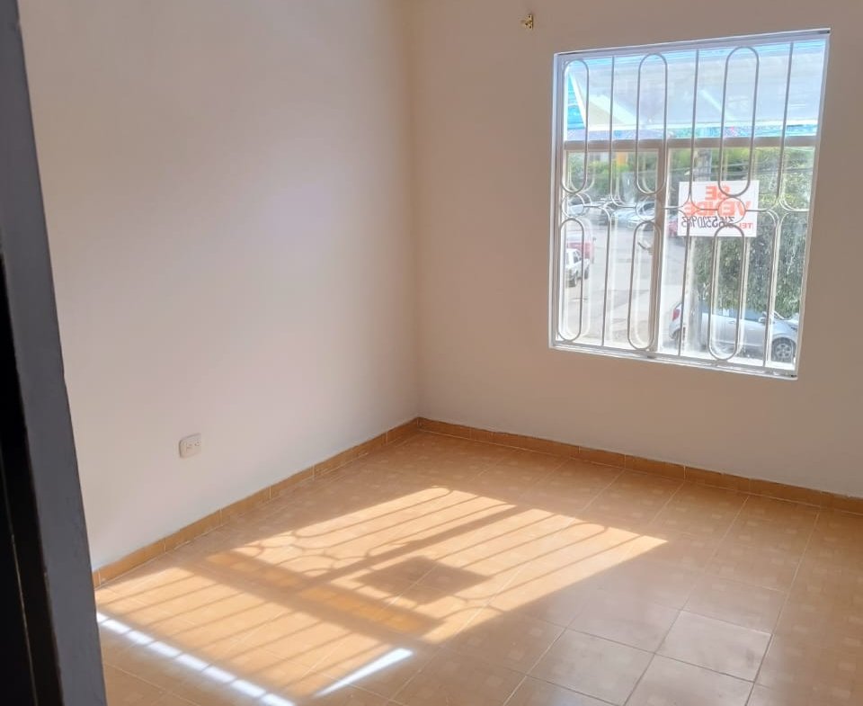 Venta de casa esquinera en Urbanización Castilla Real Uno, Girón