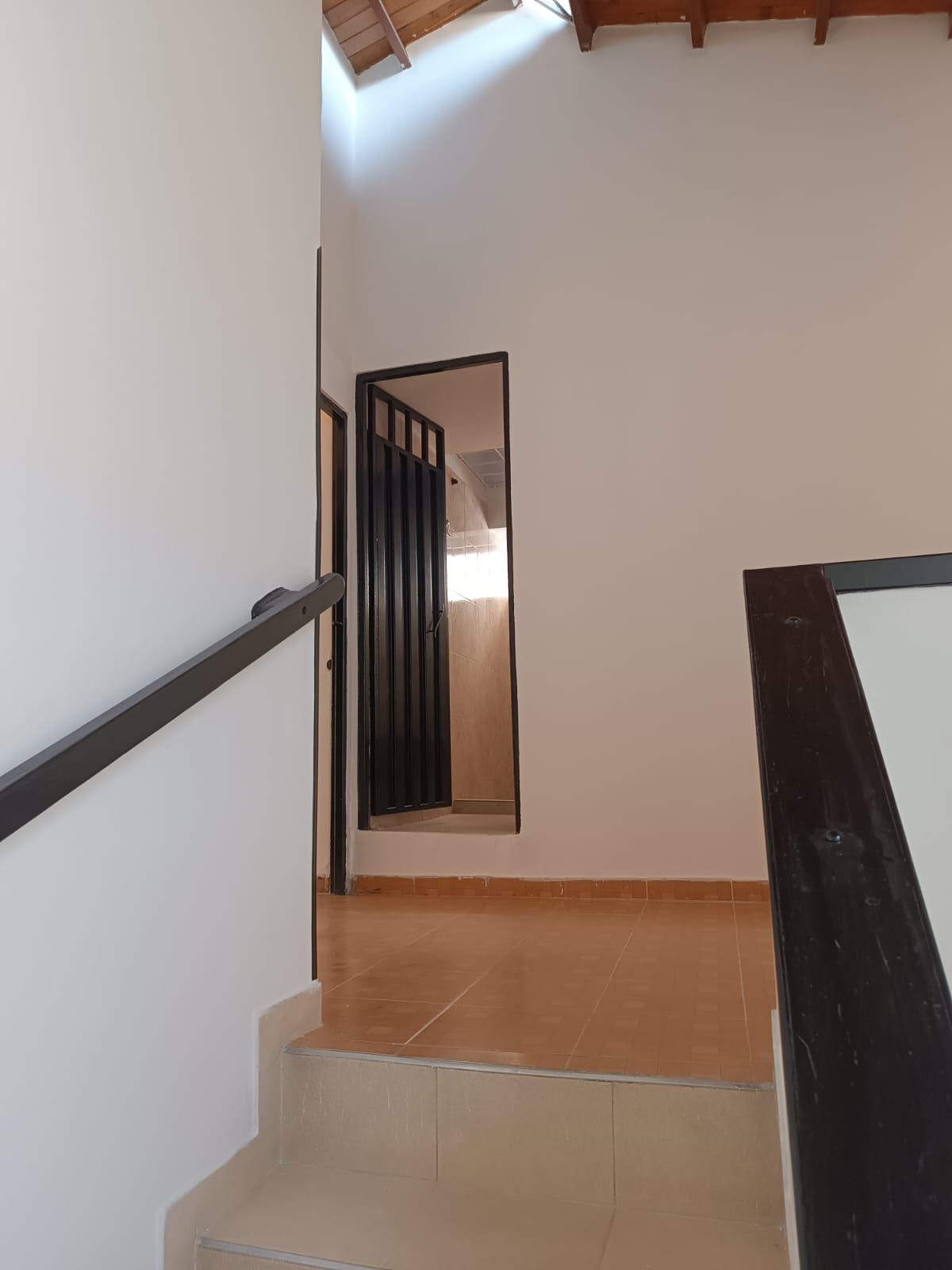 Venta de casa esquinera en Urbanización Castilla Real Uno, Girón