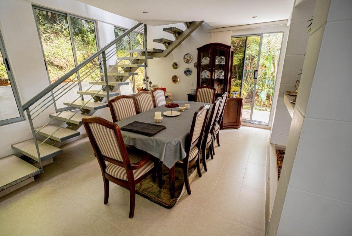 CASA EN VENTA EN COLINAS DE SAN REMO SABANETA