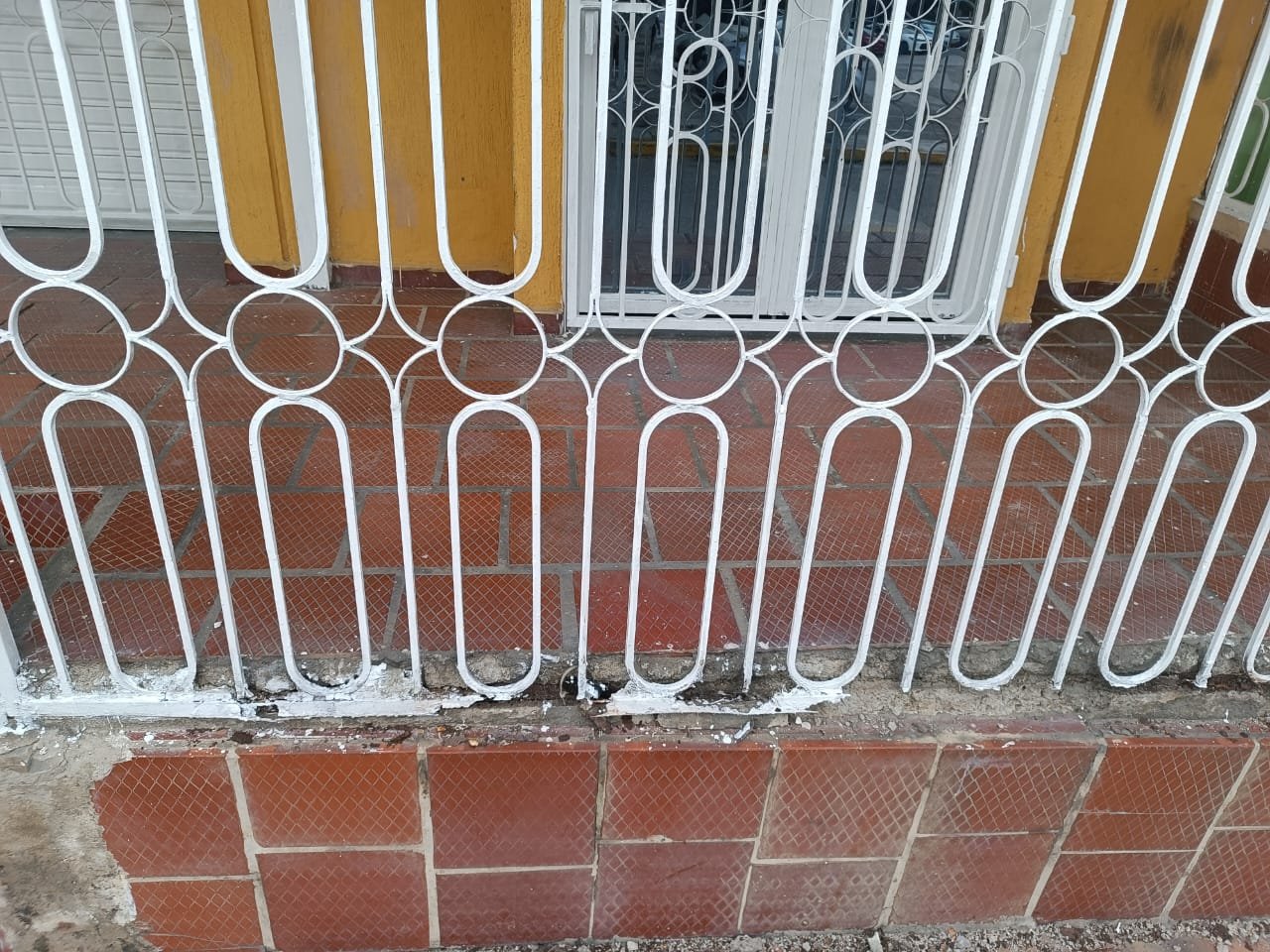 Venta de casa esquinera en Urbanización Castilla Real Uno, Girón
