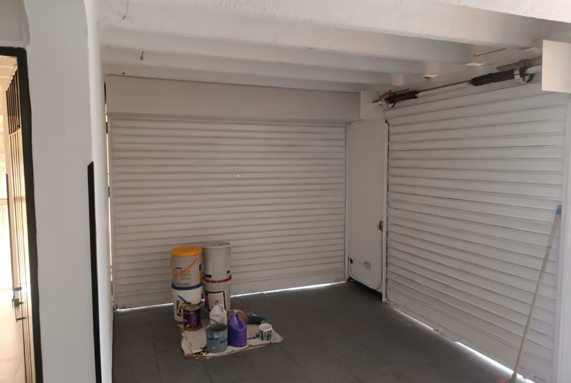 Venta de casa esquinera en Urbanización Castilla Real Uno, Girón