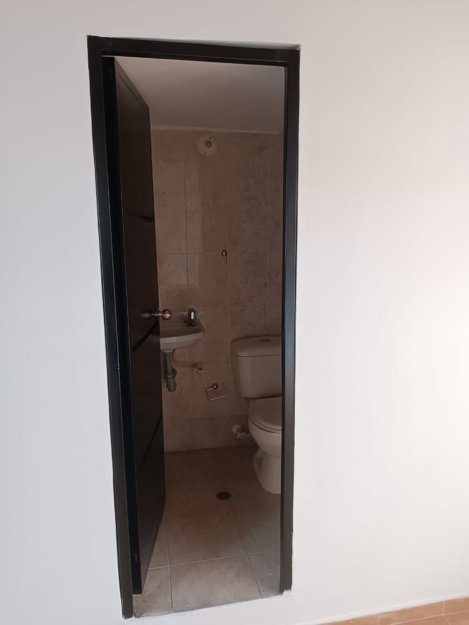 Venta de casa esquinera en Urbanización Castilla Real Uno, Girón