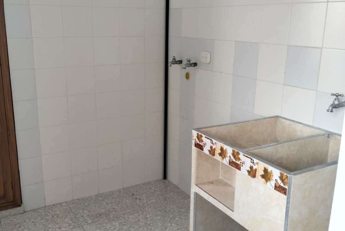 Apartamento en Venta en Los Álamos, Pereira – 87 m² con Parqueadero