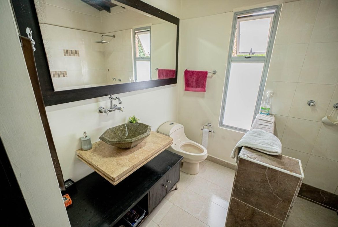 CASA EN VENTA EN COLINAS DE SAN REMO SABANETA