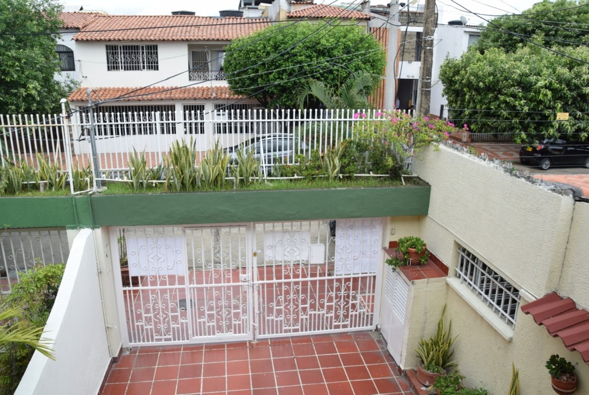 Arriendo Casa en Quinta Oriental Cúcuta 3 Habitaciones, 3 Baños y Garaje