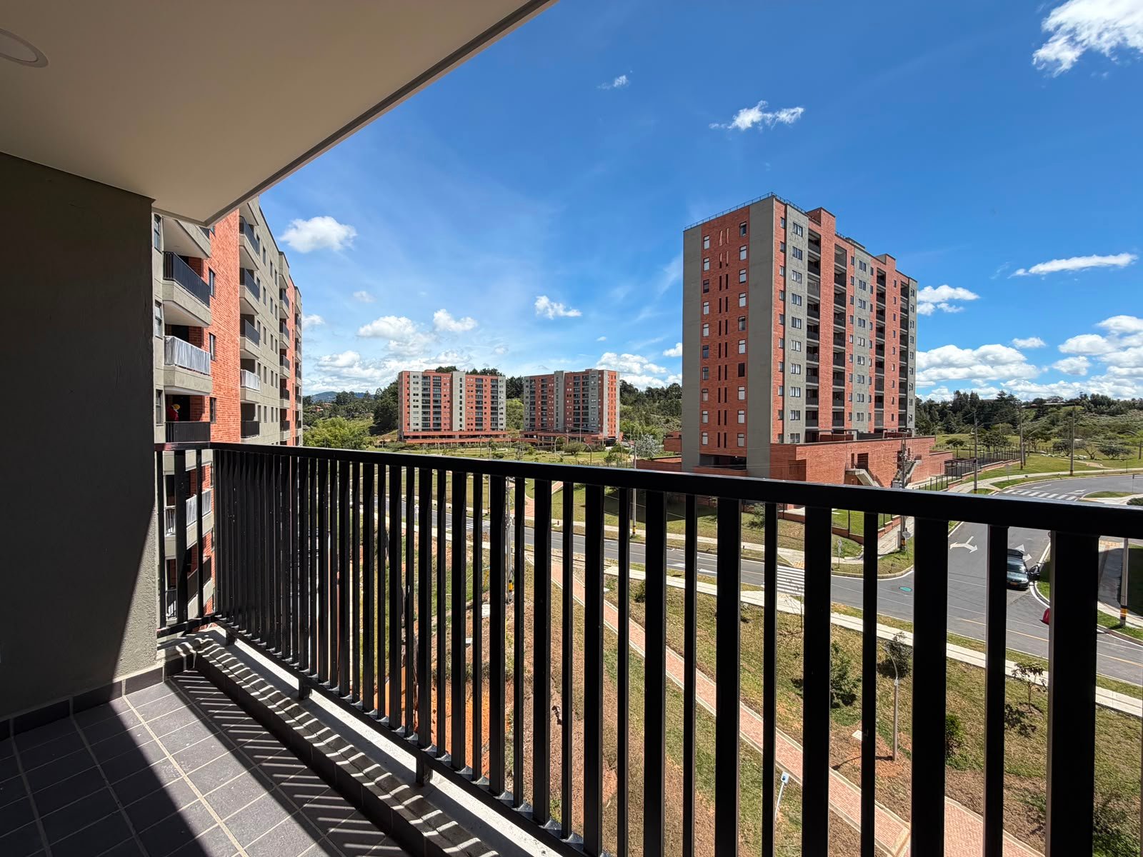 214465-271286-2193533391424856 Oportunidad de Inversión en Yarumo Apartamentos en Rionegro, Antioquia