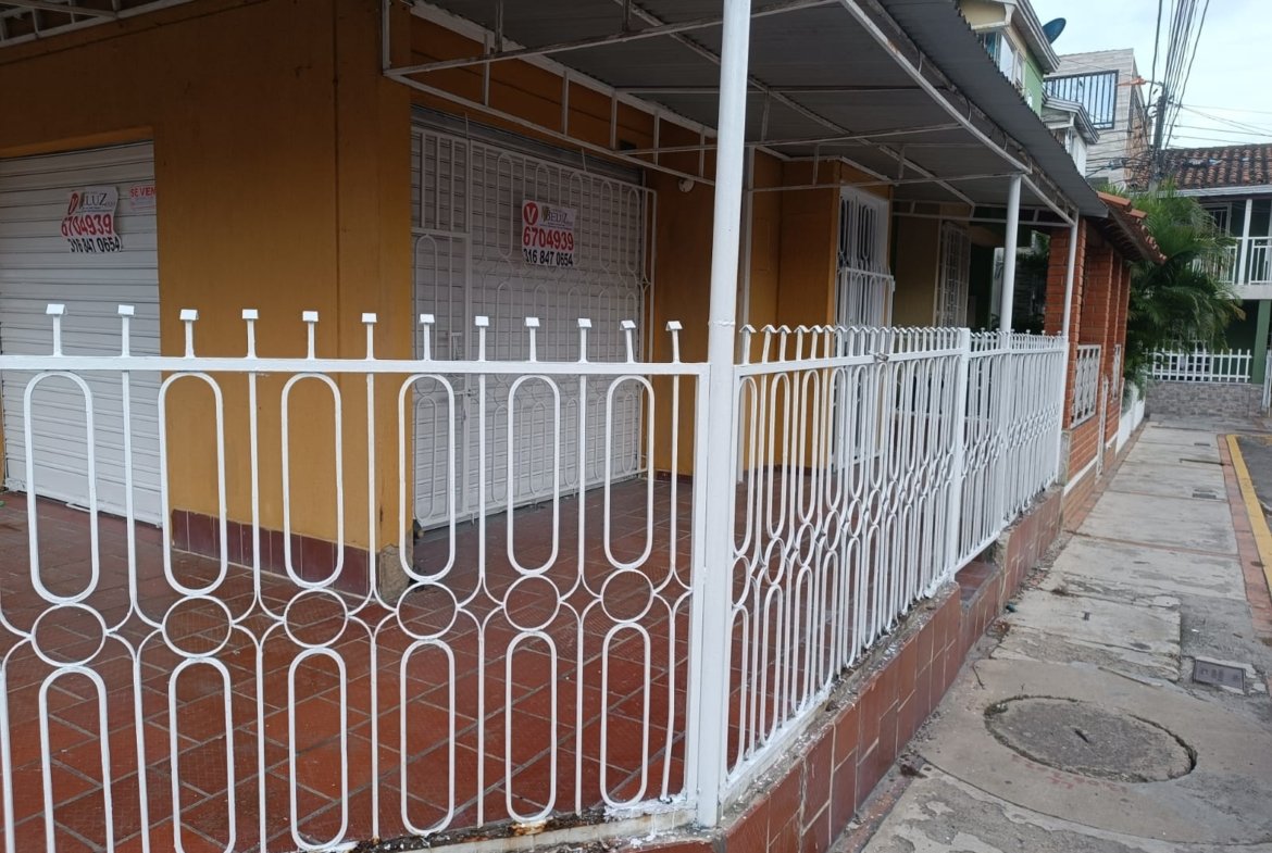 Venta de casa esquinera en Urbanización Castilla Real Uno, Girón