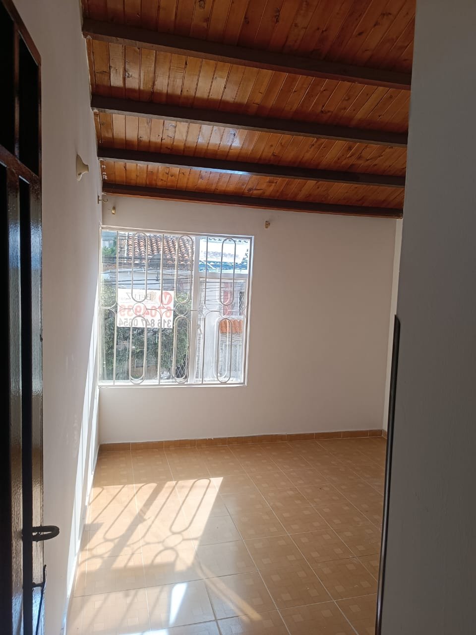 Venta de casa esquinera en Urbanización Castilla Real Uno, Girón