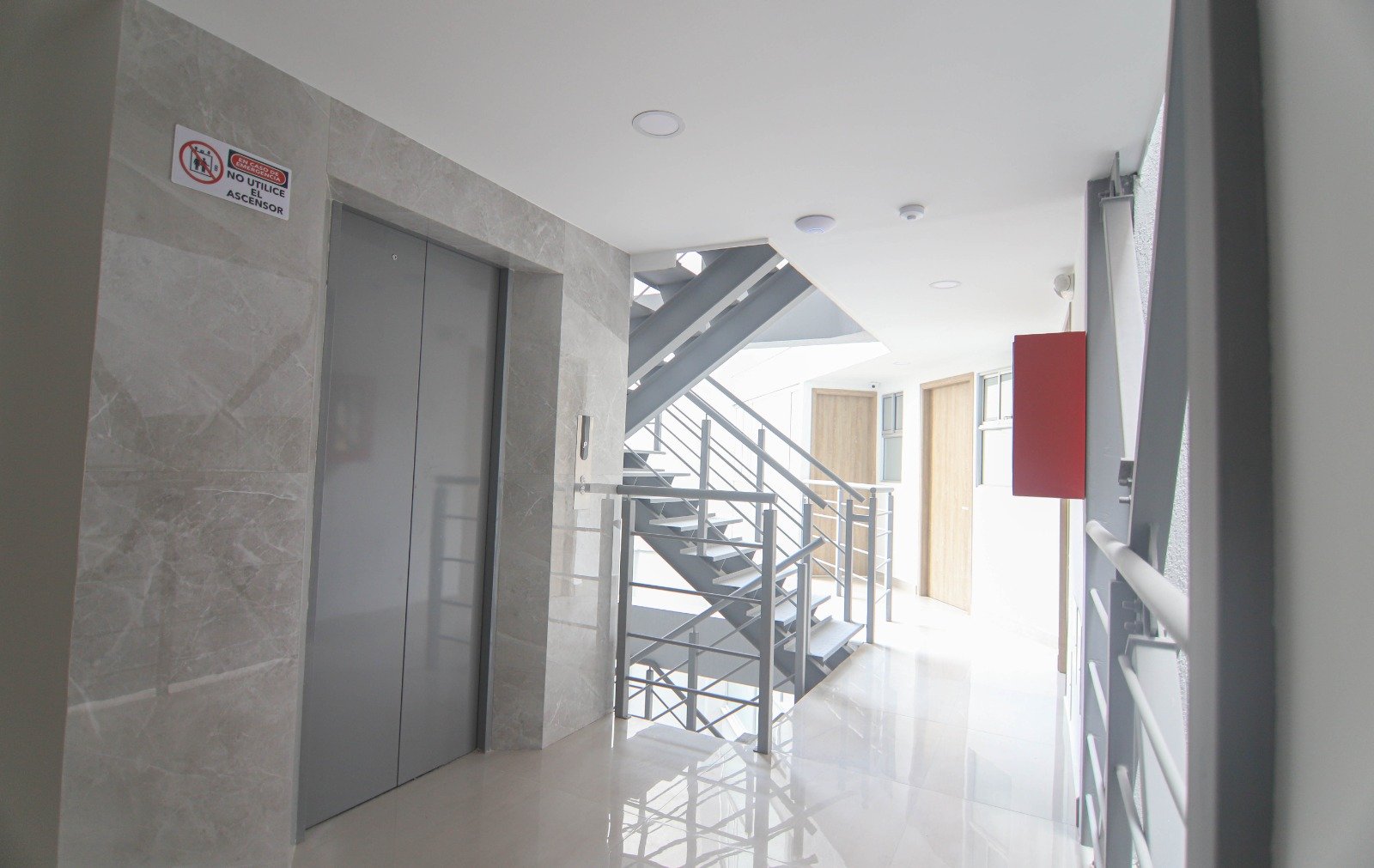 214465-271286-842441008729634 Apartaestudio en Arriendo en El Limonar, Cali