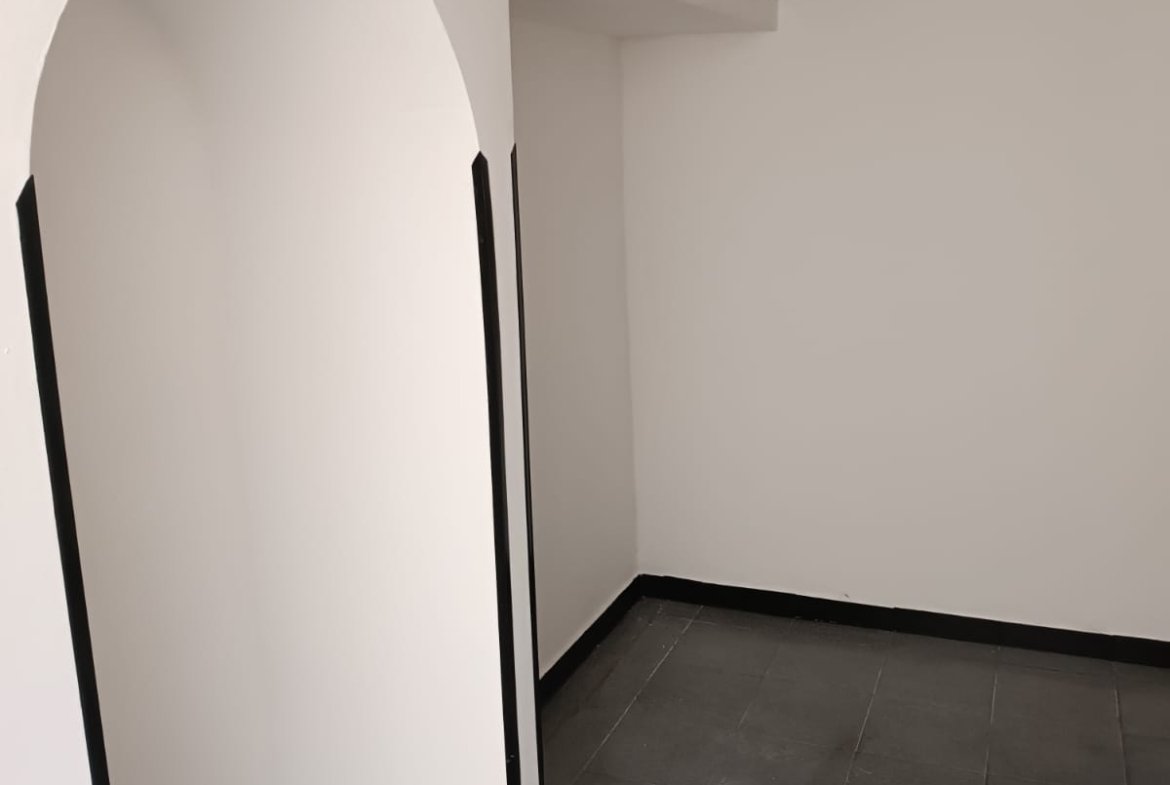 Venta de casa esquinera en Urbanización Castilla Real Uno, Girón