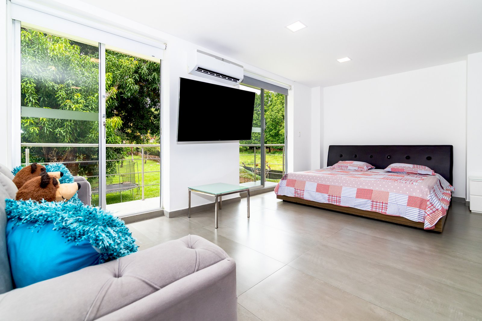 24_MG_0977 Finca en Venta en Melgar de 15.000 m² con Piscina, 4 Cabañas y Excelente Potencial Turístico