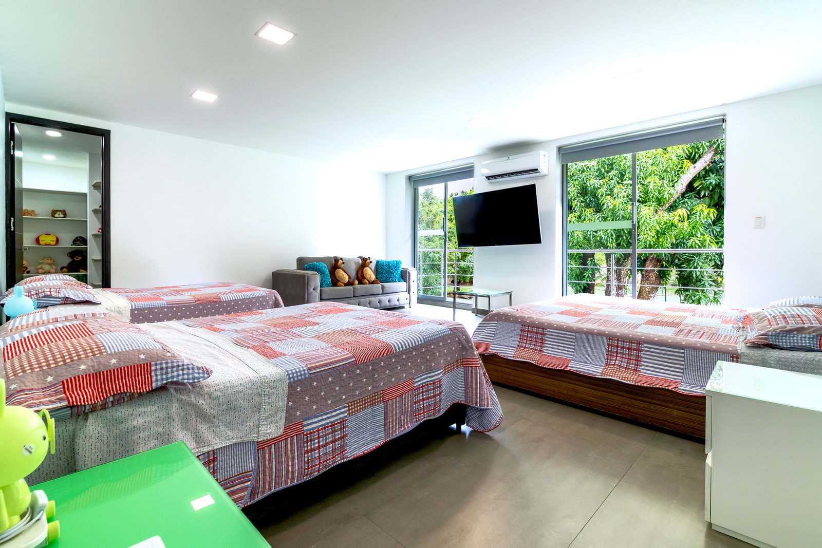 25_MG_0982-HDR Finca en Venta en Melgar de 15.000 m² con Piscina, 4 Cabañas y Excelente Potencial Turístico
