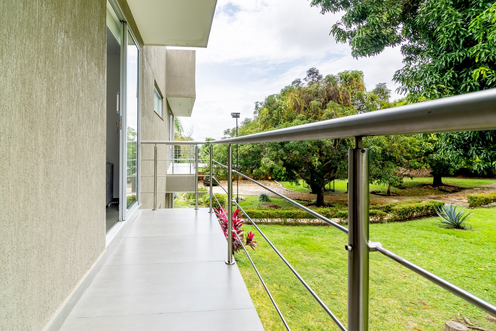 28_MG_1031-HDR Finca en Venta en Melgar de 15.000 m² con Piscina, 4 Cabañas y Excelente Potencial Turístico
