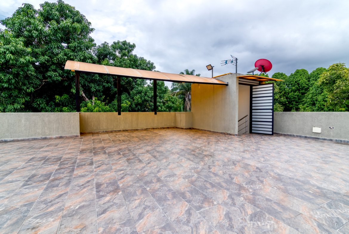 Finca en Venta en Melgar de 15.000 m² con Piscina, 4 Cabañas y Excelente Potencial Turístico