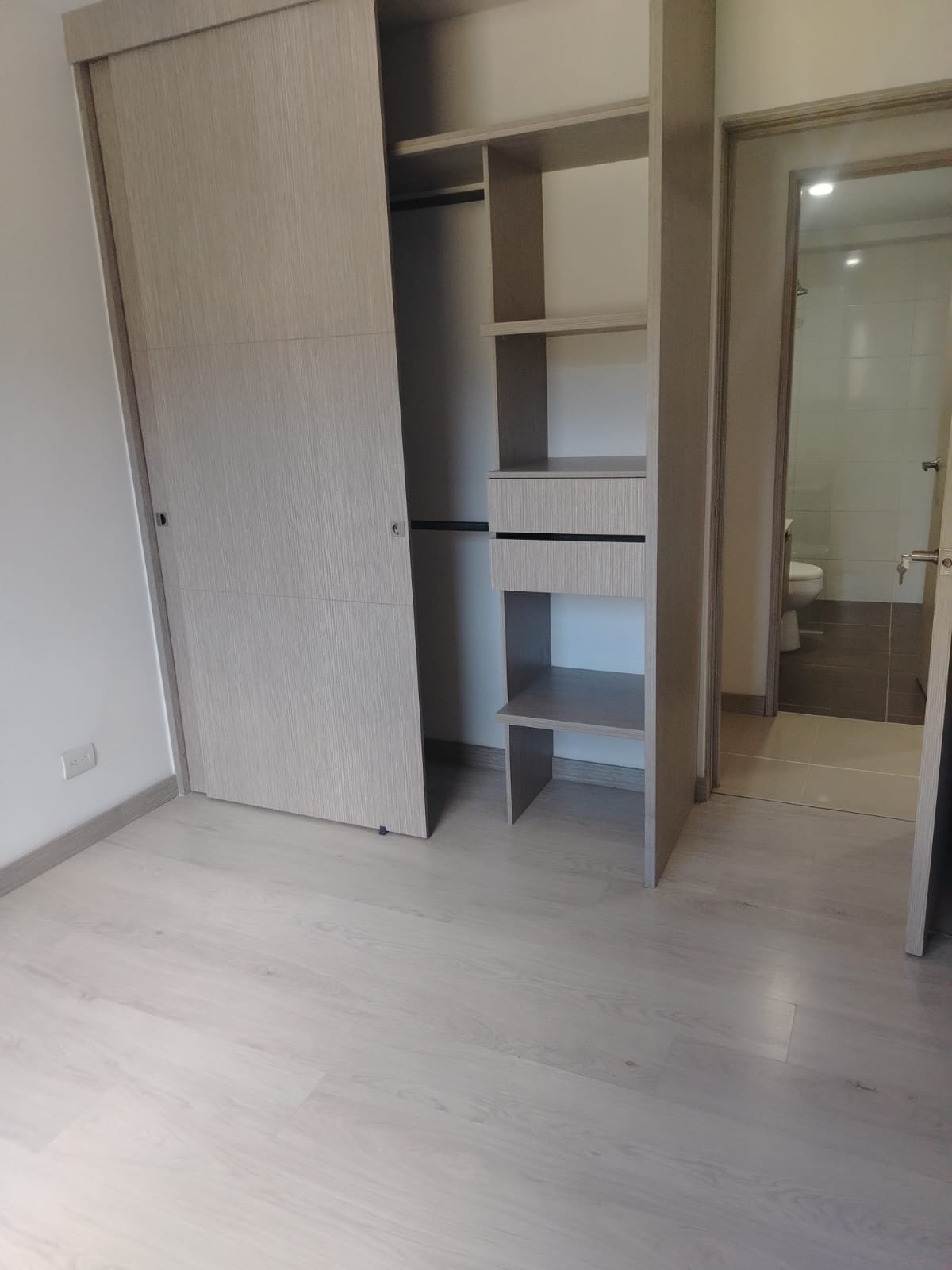 45612e83-e688-4f6e-9263-28dd7a2936f2 Apartamento en Venta en Sabaneta, Sector Pan de Azúcar