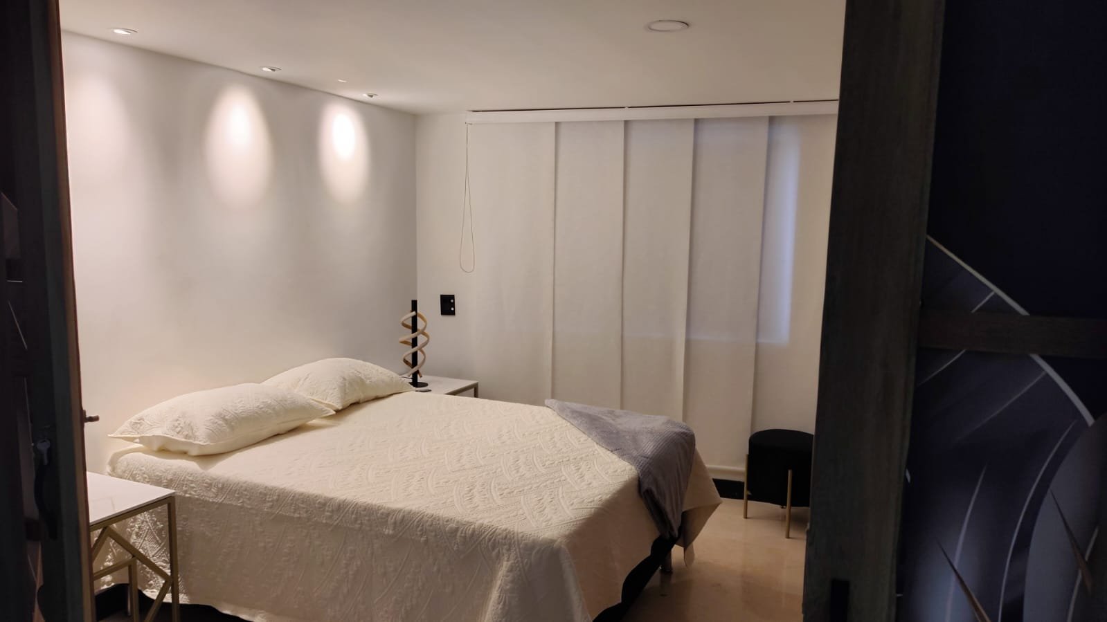 4e82b2b8-c20e-4bf5-af38-bce4d119b48a Apartamento amoblado en arriendo en Sabaneta 127 m² recién remodelado