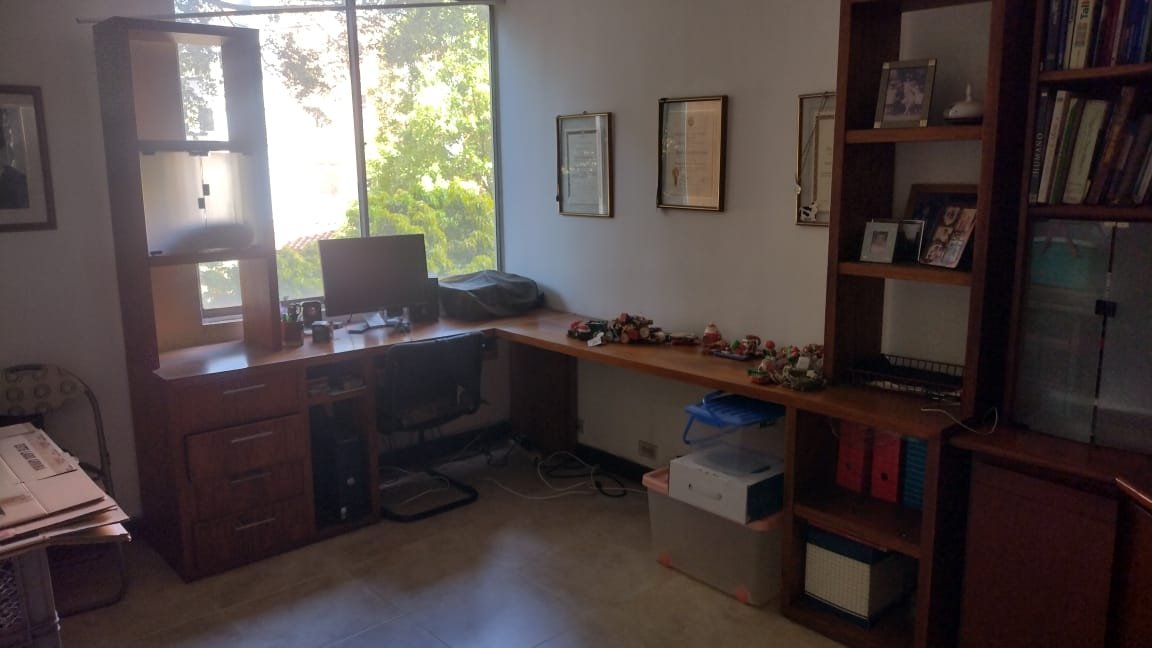 Apartamento en venta en Conquistadores, Medellín – 155 m² reformado con balcón