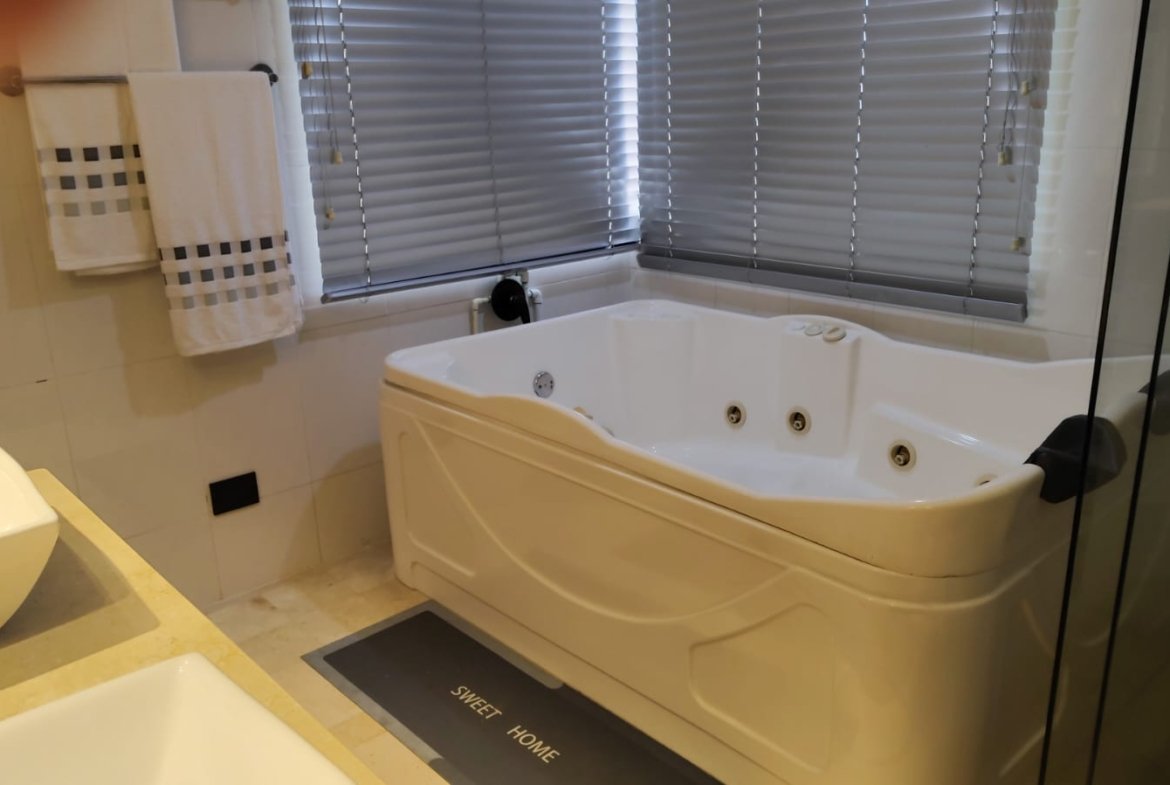 Apartamento amoblado en arriendo en Sabaneta 127 m² recién remodelado