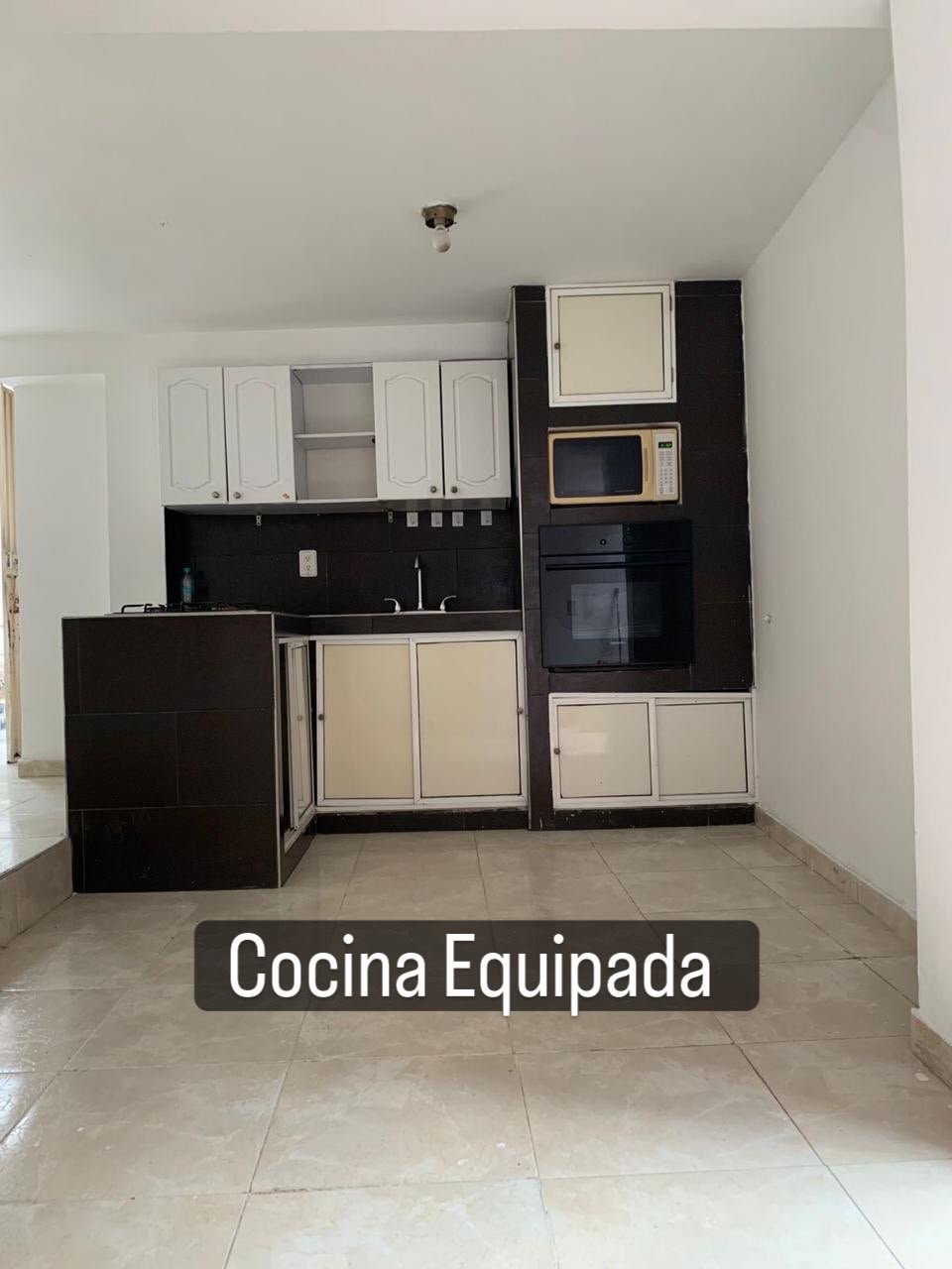 72cba201-bb58-4beb-b754-e58c4ee46051 Venta Propiedad con Bodega Industrial y 2 Apartamentos en Bucaramanga Barrio Dangond