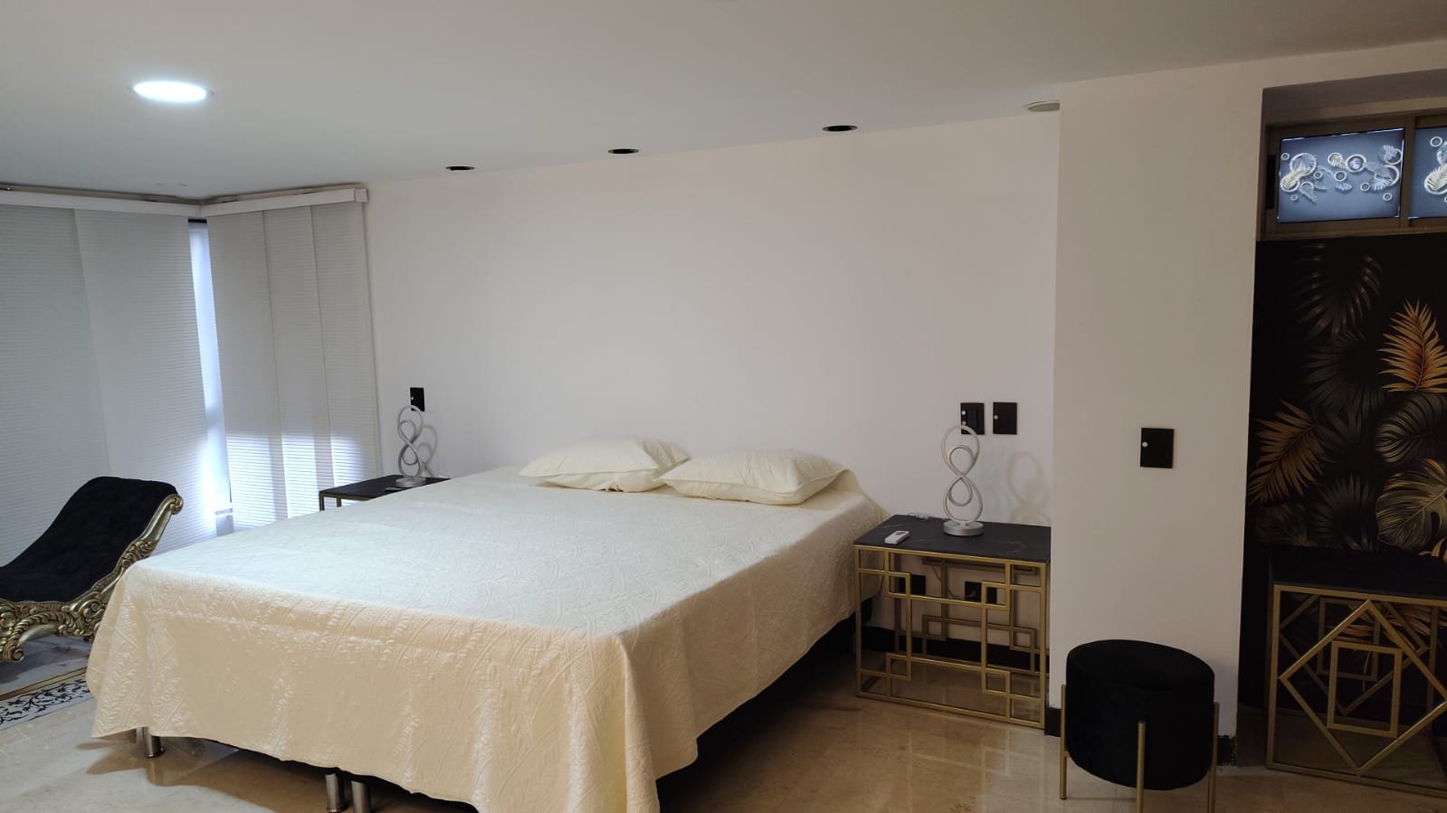7edebee2-e873-452e-b75a-04562a81aa33 Apartamento amoblado en arriendo en Sabaneta 127 m² recién remodelado
