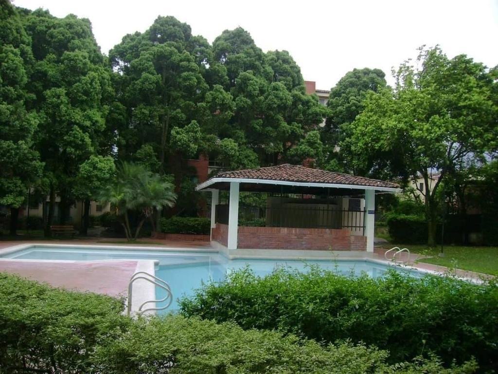 Vendo apartamento Sur de Cali Barrio Quintas de Don Simón