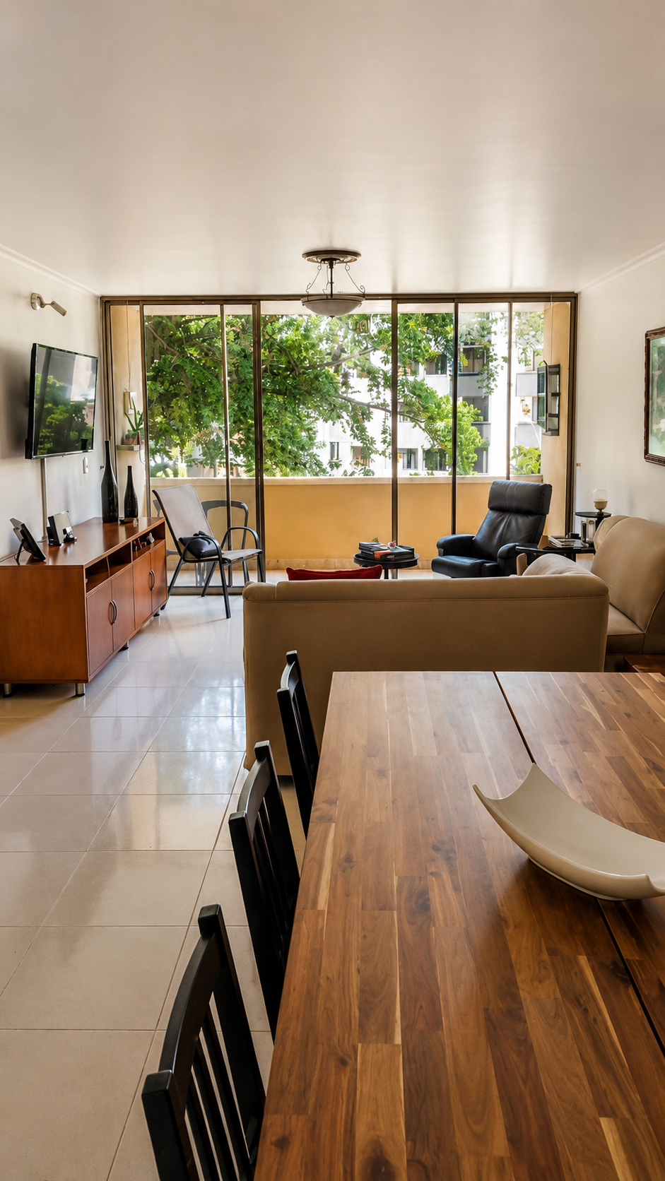 Apartamento en venta en Conquistadores, Medellín – 155 m² reformado con balcón