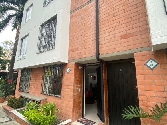 Vendo Casa en Conjunto Residencial Jardín del Viento