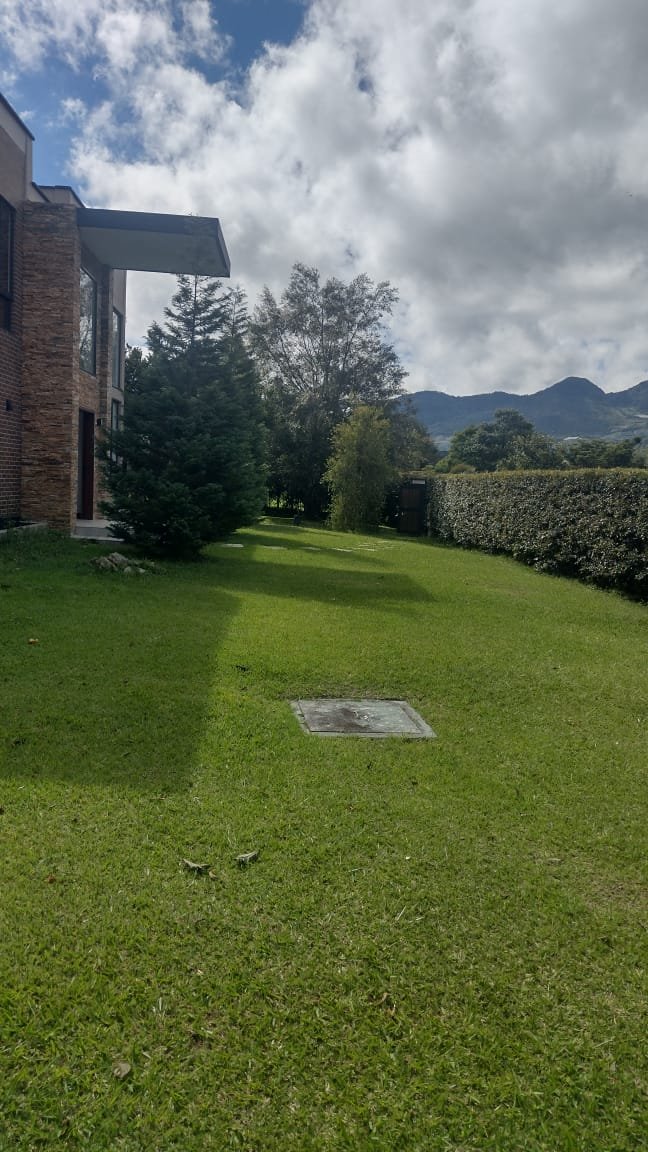 Casa finca de lujo en vía San Antonio de Pereira hacia La Ceja