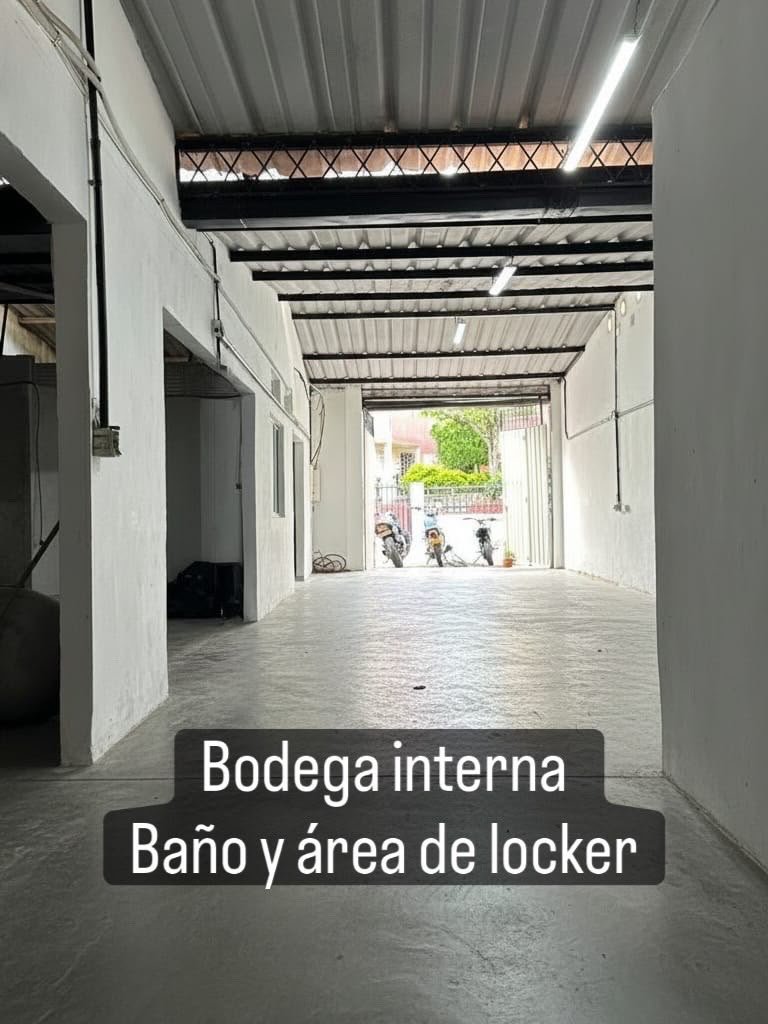 a7f97dcf-e95e-411f-ba8e-f33f5c25dfe1 Venta Propiedad con Bodega Industrial y 2 Apartamentos en Bucaramanga Barrio Dangond
