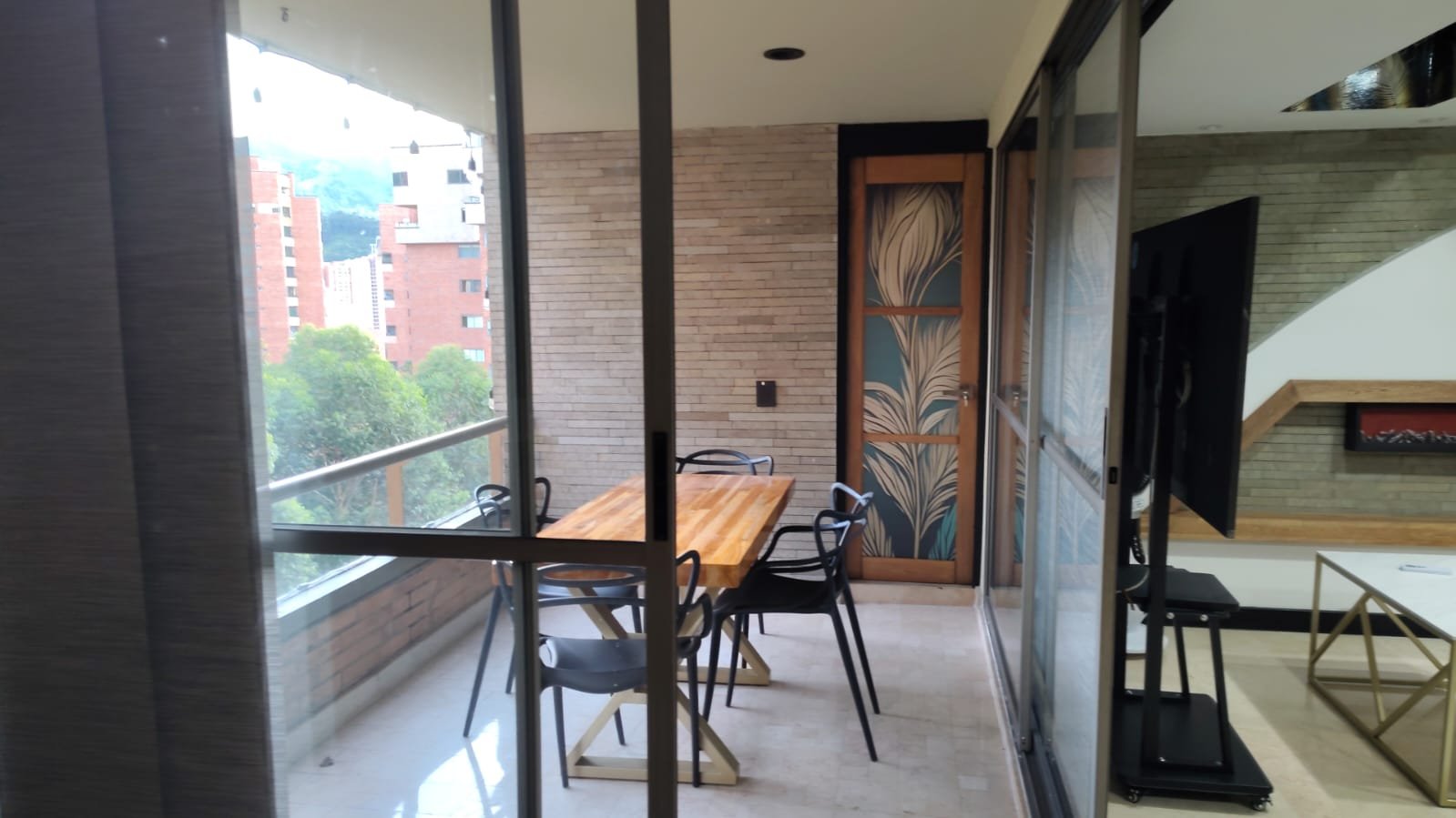 ac5762da-a51b-4651-ad81-9826d7c7f2f7 Apartamento amoblado en arriendo en Sabaneta 127 m² recién remodelado