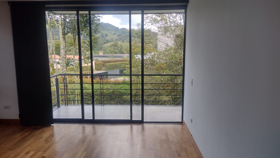 Casa finca de lujo en vía San Antonio de Pereira hacia La Ceja