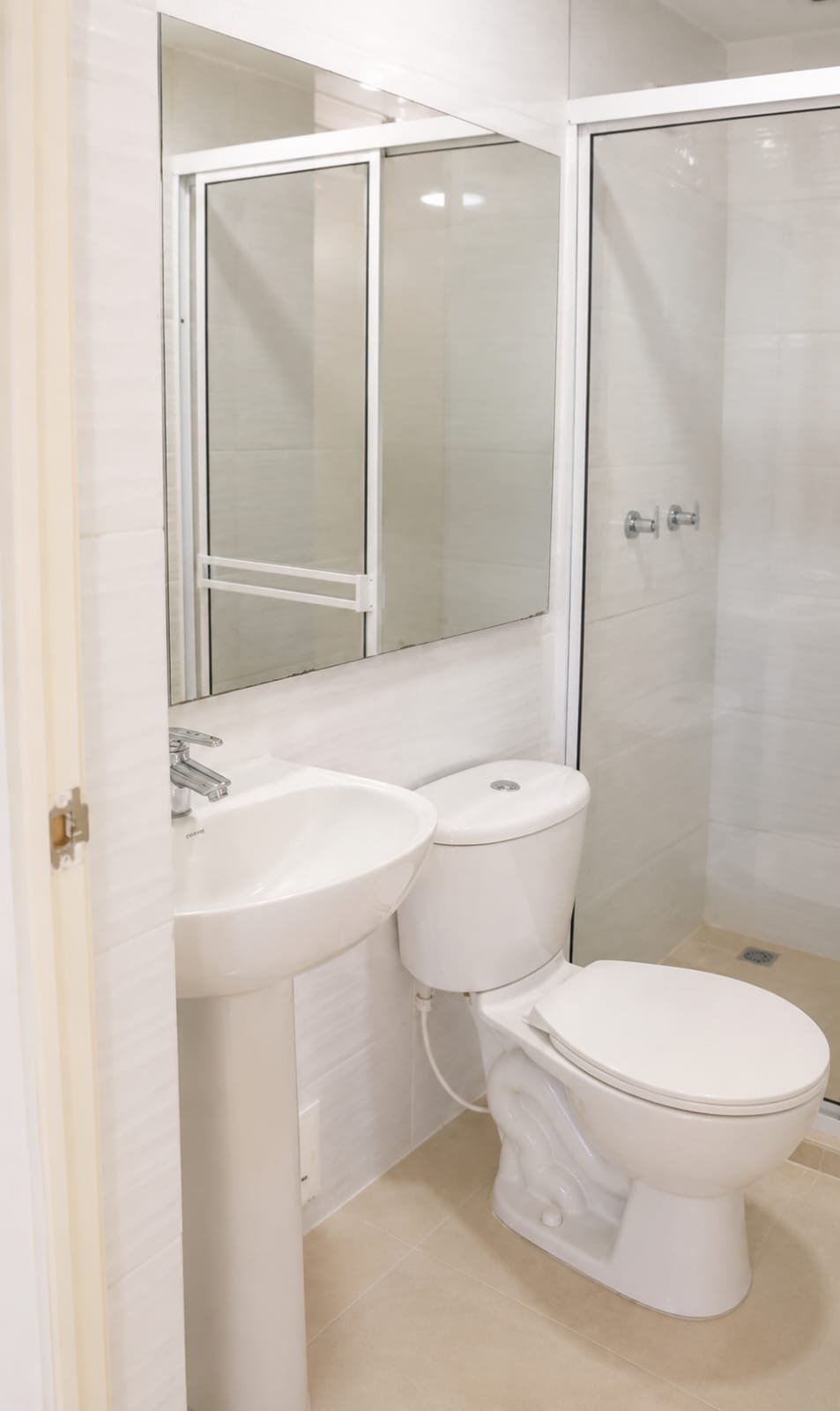 cf7d46bb-3c78-449f-904e-cf1eee4bc18f Apartaestudio en Arriendo en Cali en el barrio El Limonar