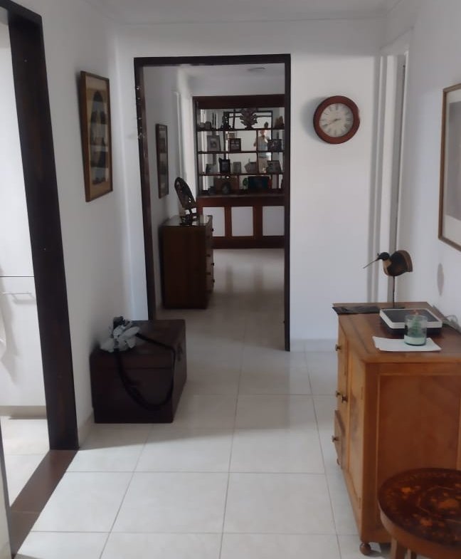 Apartamento en venta en Conquistadores, Medellín – 155 m² reformado con balcón