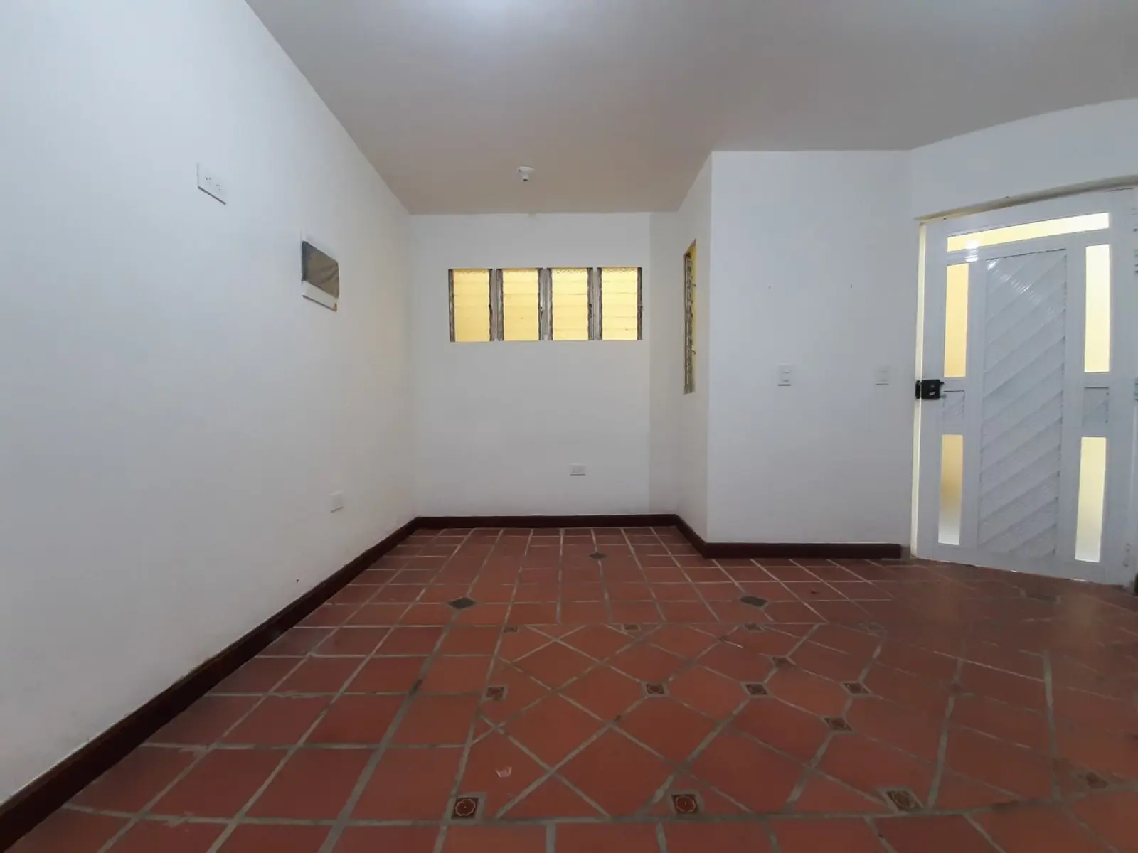 th.outside1200x1200.6a453ac2c9839_infocdn__a92df4e9-c477-461e-aa72-508e688e061e Apartamento en Arriendo en El Poblado, Envigado