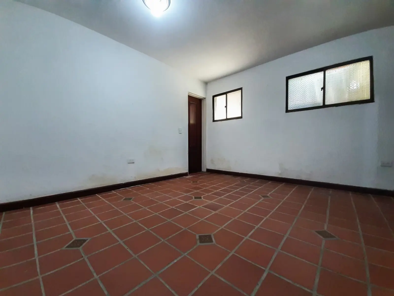 th.outside1200x1200.6a453ac3bdb8c_infocdn__d7183a6c-4494-4bd0-be9b-4d3cadf0b52a Apartamento en Arriendo en El Poblado, Envigado