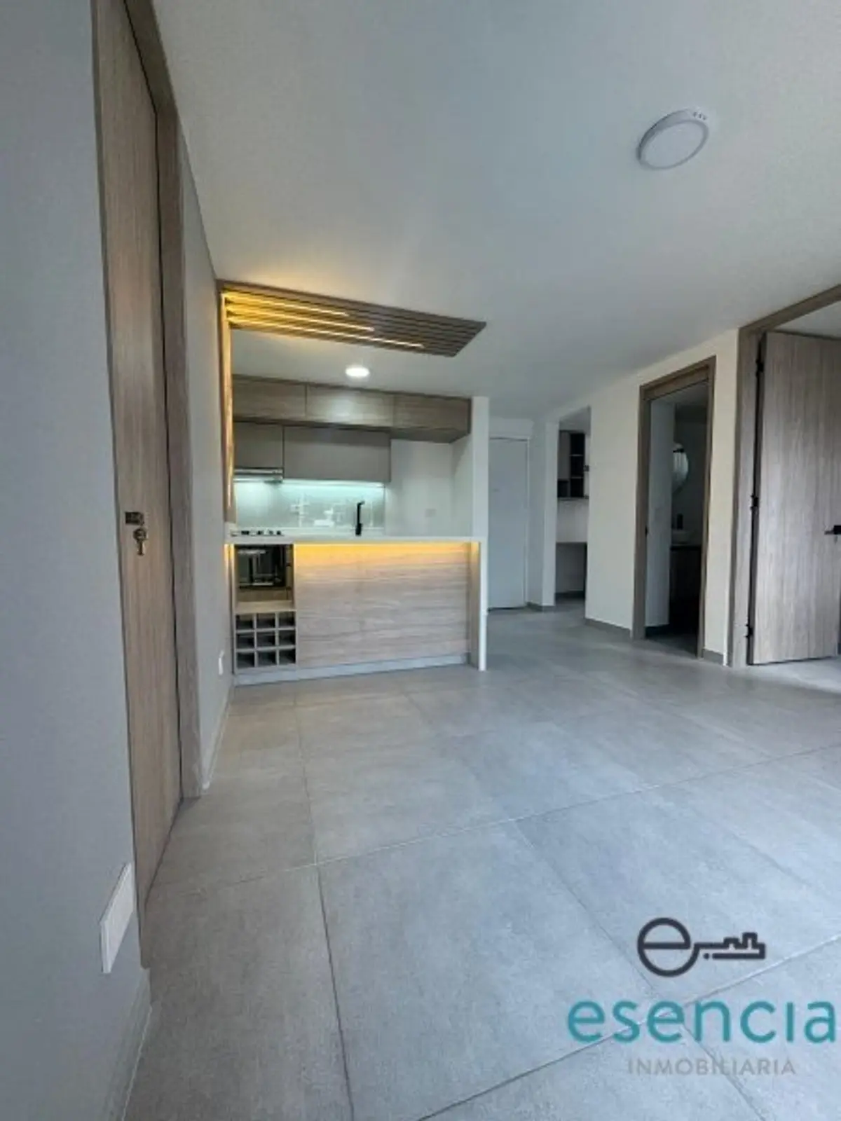 th.outside1200x1200.6a453d4cecdec_infocdn__foto-63208-900845058-0406465288-ssjpeg Apartamento en Arriendo en El porvenir, Rionegro
