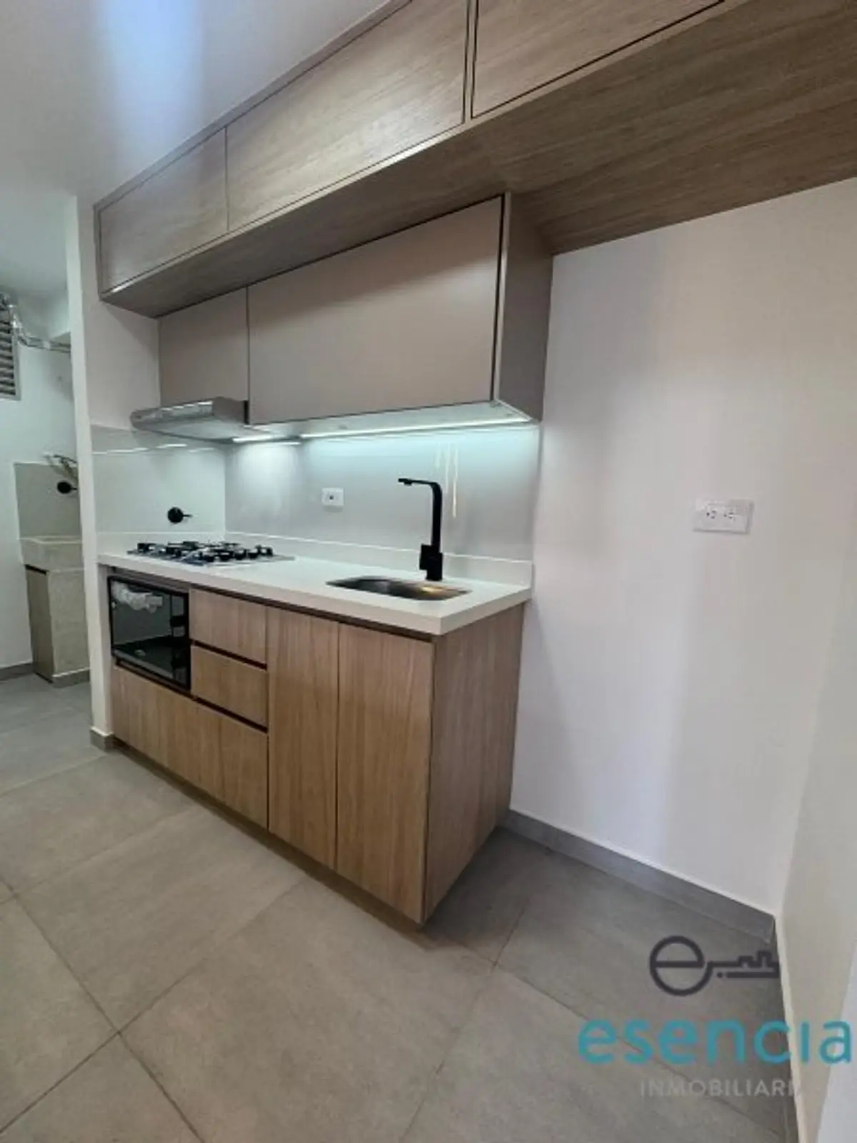 th.outside1200x1200.6a453d4d7595d_infocdn__foto-63208-900845058-0407343618-ssjpeg Apartamento en Arriendo en El porvenir, Rionegro