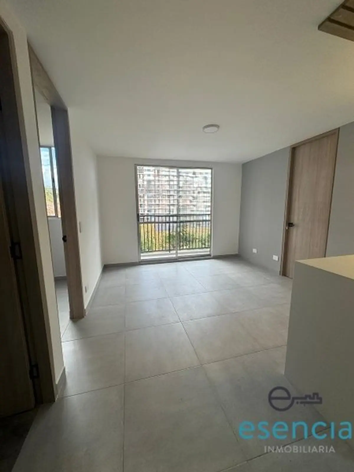 th.outside1200x1200.6a453d4e04fff_infocdn__foto-63208-900845058-0432220678-ssjpeg Apartamento en Arriendo en El porvenir, Rionegro