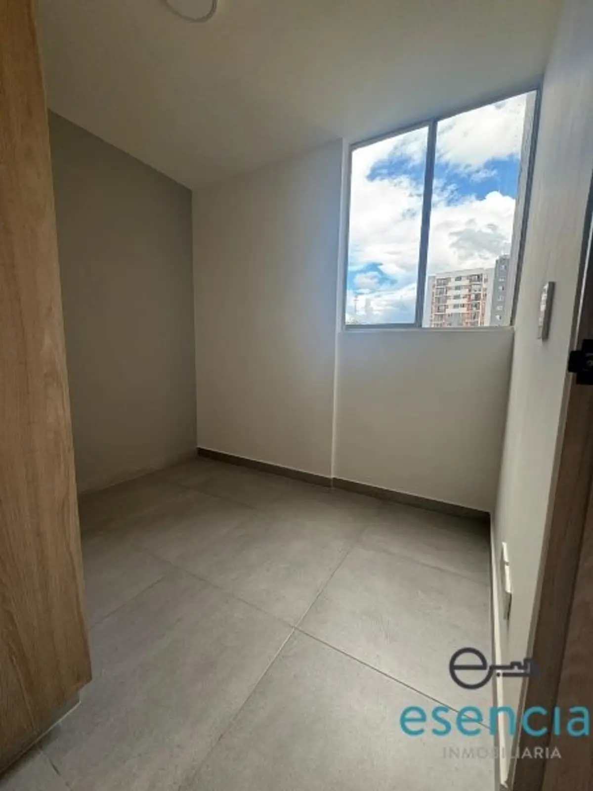 th.outside1200x1200.6a453d4ee5775_infocdn__foto-63208-900845058-0454842750-ssjpeg Apartamento en Arriendo en El porvenir, Rionegro