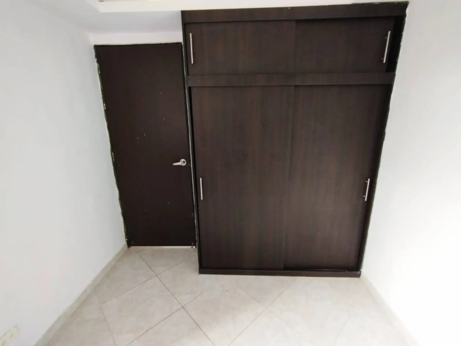 th.outside1200x1200.6a47c1b333746_infocdn__49c79565-0671-458b-9faf-2de92a27cb3c Apartamento en Arriendo en Laureles, Medellín