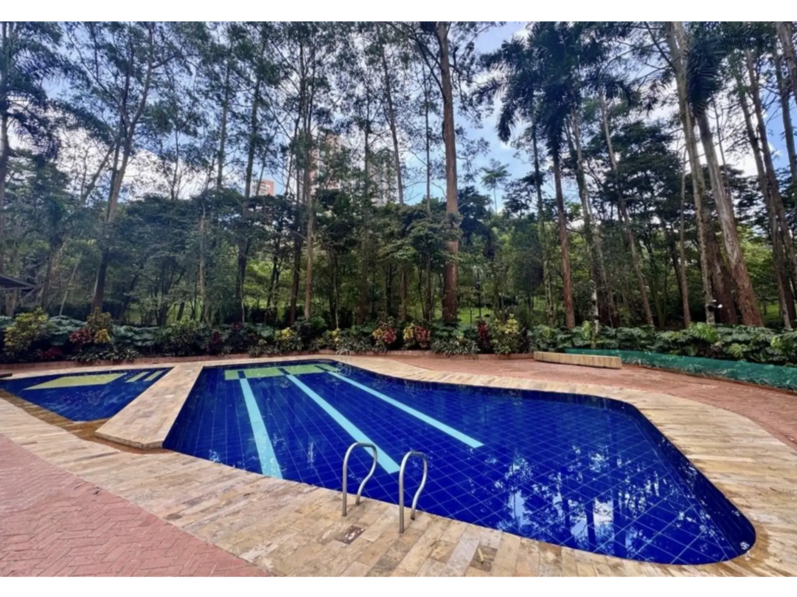 th.outside1200x1200.6a490c222c2d4_infocdn__gr43565820260619011842png Apartamento en Arriendo en Loma de los Gonzalez, Medellín