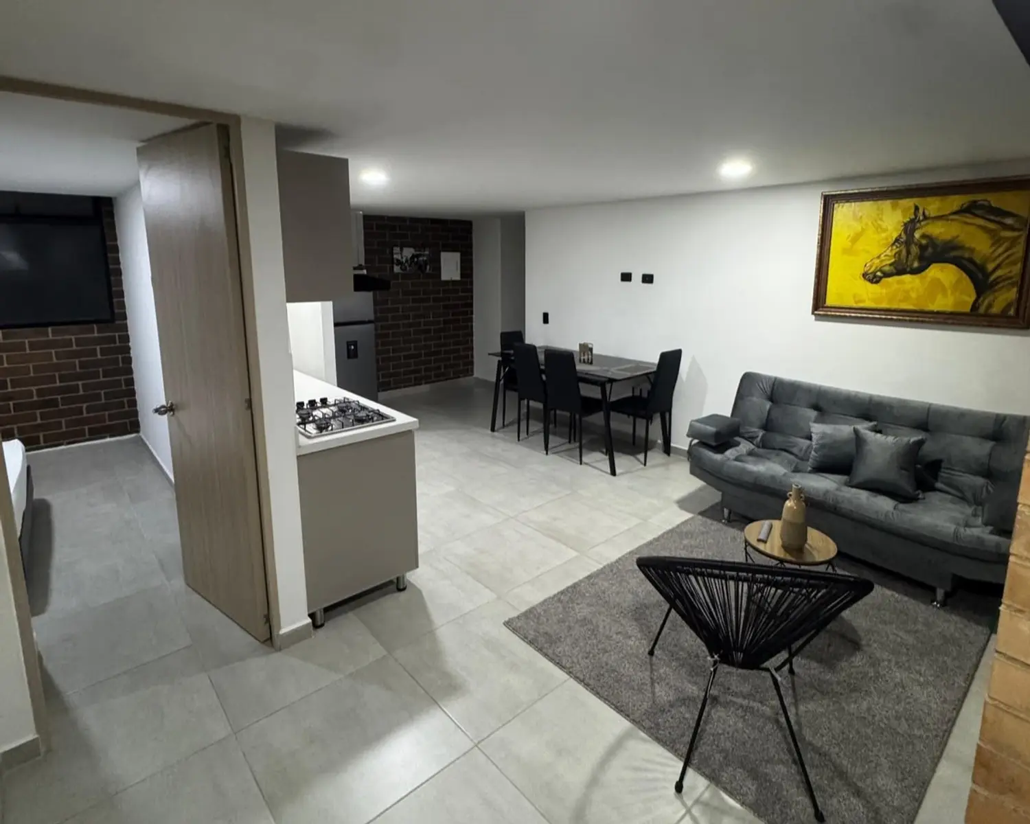 th.outside1200x1200.6a4925cc422cc_infocdn__zxcdmlxvwyt9ai2wmtm7hplgf1czrm6zujvnl0xkjpg Apartamento en Arriendo en Sabaneta