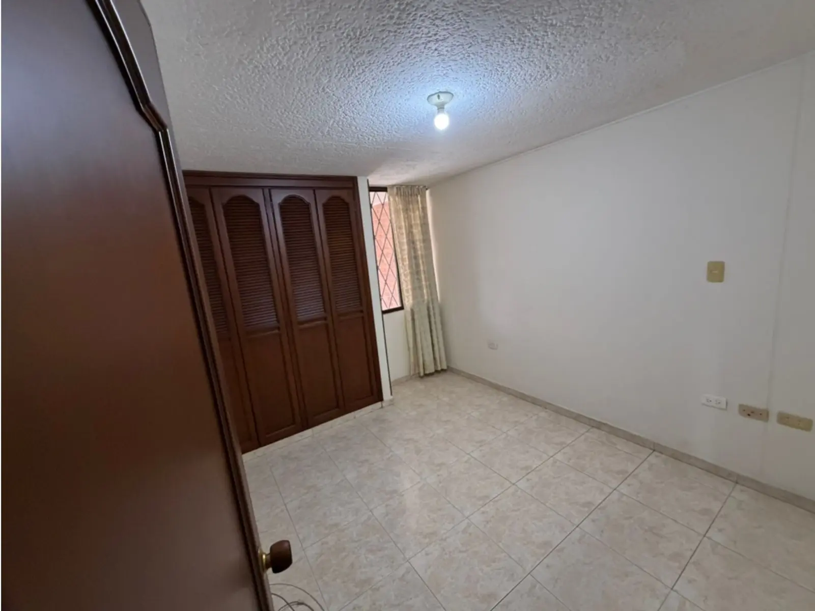 th.outside1200x1200.6a494a4e5dac8_infocdn__gr46338620260704121600jpg Apartamento en Arriendo en Sotomayor, Bucaramanga