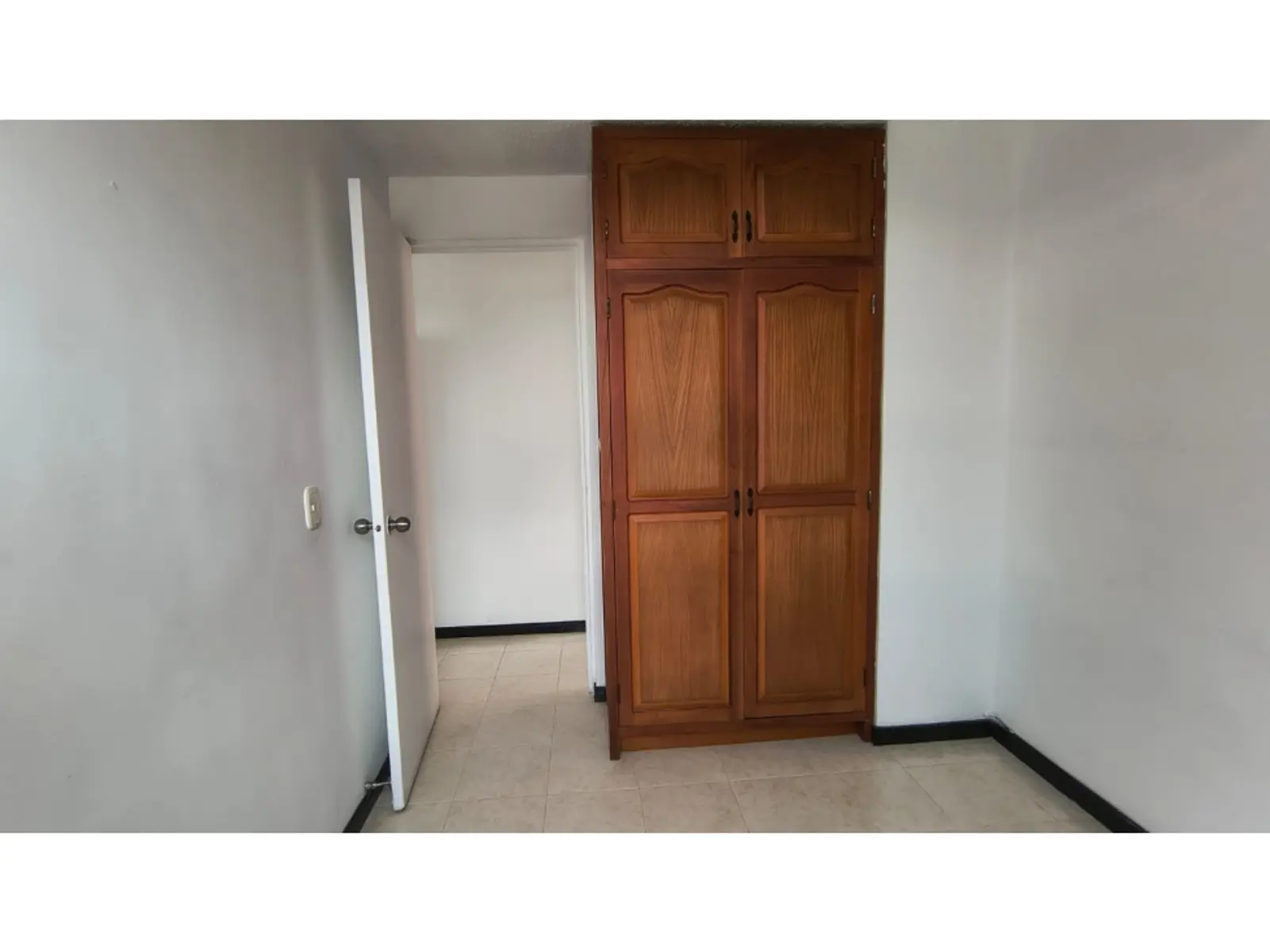 th.outside1200x1200.6a4a92462fbf7_infocdn__gr203084120260622085047jpeg Apartamento en Arriendo en Loma De San Julian, Medellín