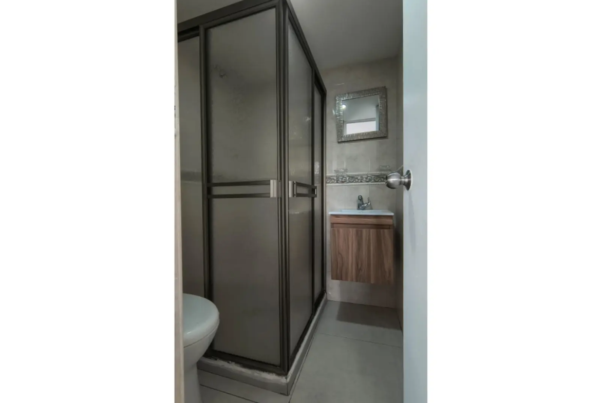 Apartamento en Arriendo en Loma De San Julian, Medellín