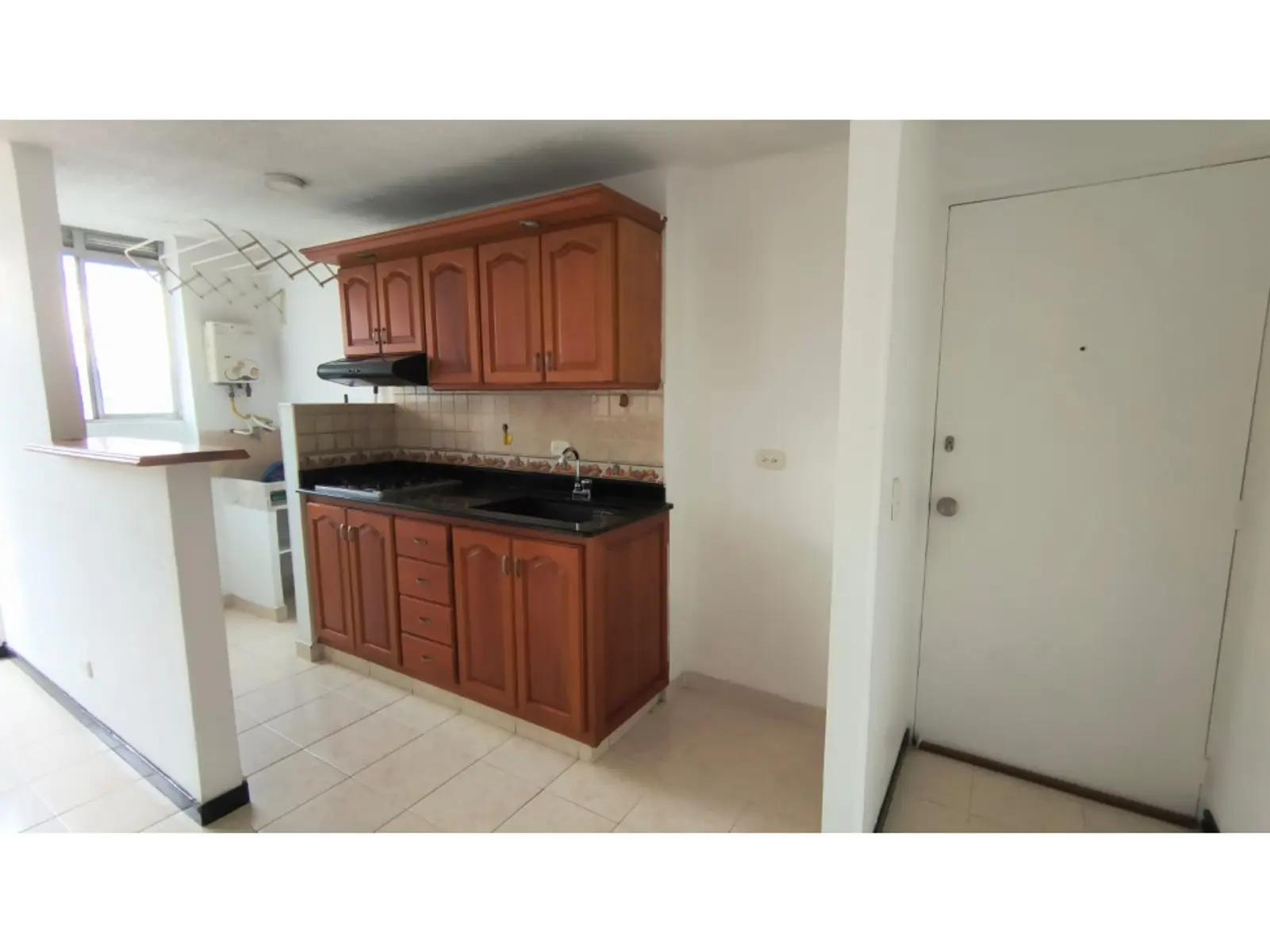 th.outside1200x1200.6a4a924a1d57b_infocdn__gr203084920260622085053jpeg Apartamento en Arriendo en Loma De San Julian, Medellín