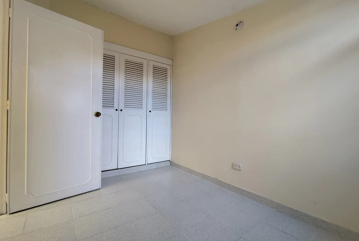 Apartamento en Arriendo en Napoles, Cali