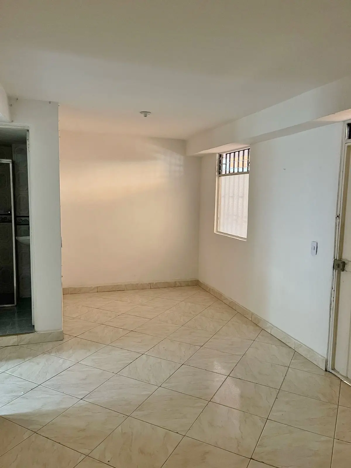 th.outside1200x1200.6a4e5425961bf_infocdn__wilu3wuwsoxvpmc17ung026j7eqktxnoi591y8uzjpg Apartamento en Arriendo en Cataluña, Medellín