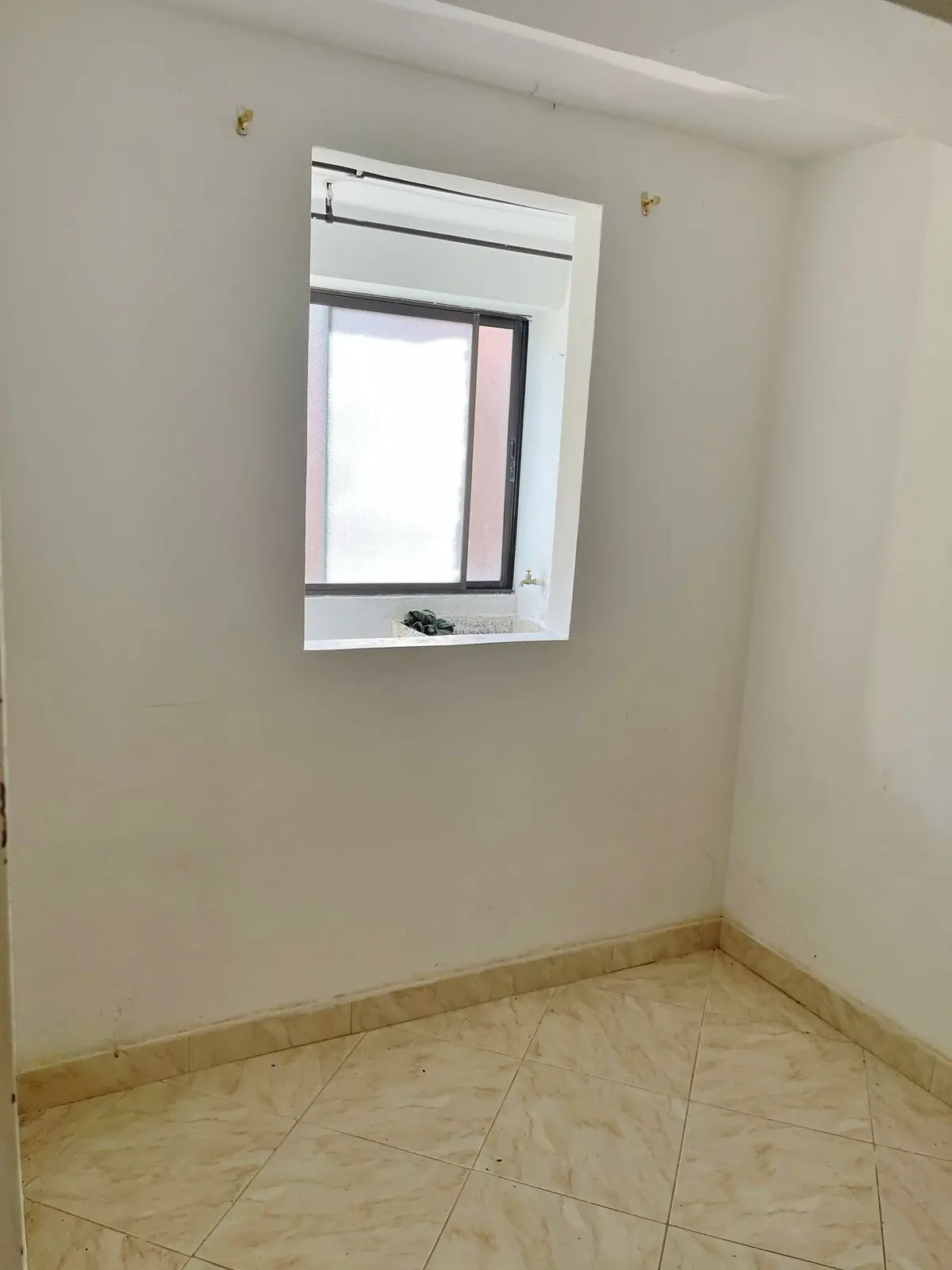 th.outside1200x1200.6a4e54274c4e2_infocdn__q9iktqzluz293rzu5qszmsxzepnagnlzvbw0zxgejpg Apartamento en Arriendo en Cataluña, Medellín