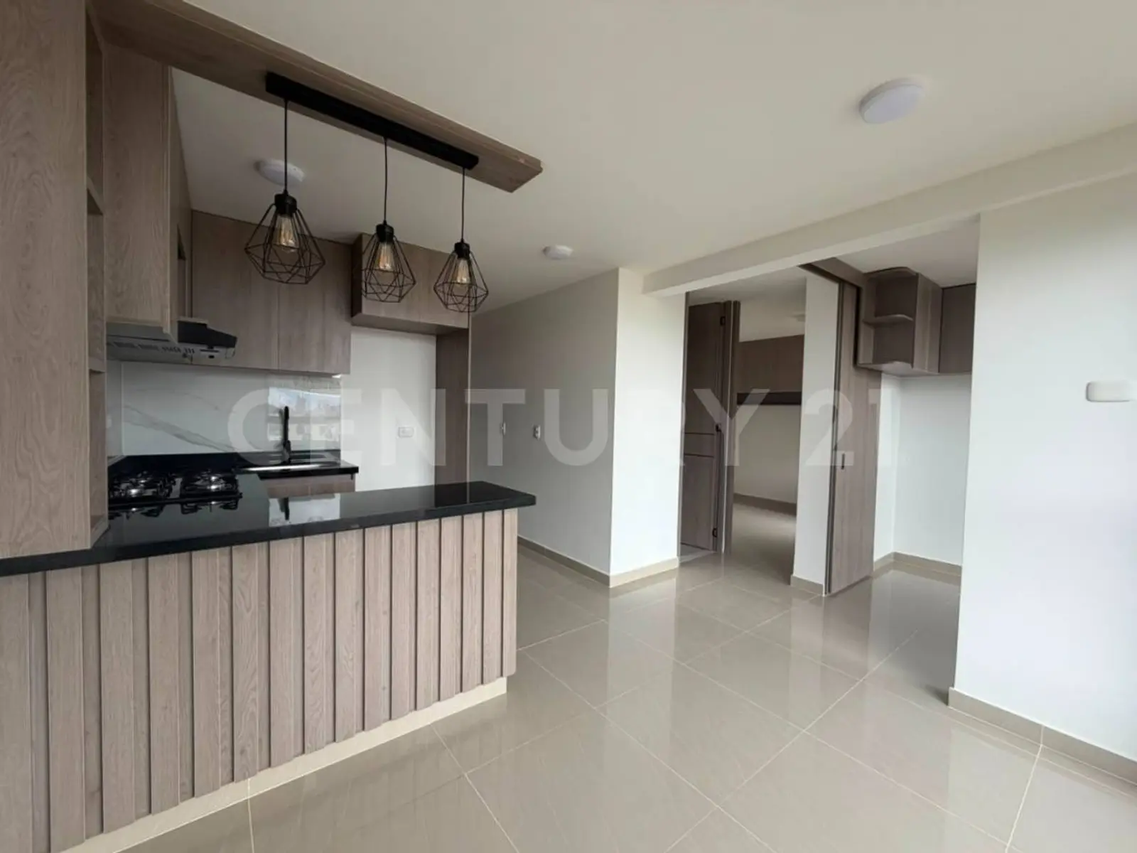 th.outside1200x1200.6a4e779b6a51c_infocdn__6a4d6bed77421jpg Apartamento en Arriendo en Colina Campestre, Bogotá